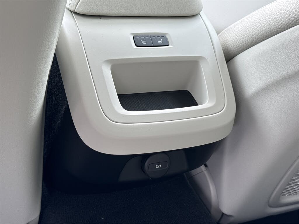 2026 Volvo V60 Cross Country