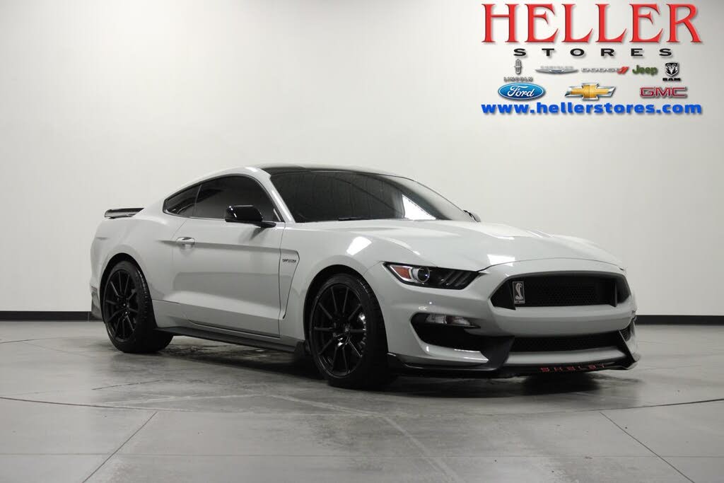 2017 Ford Mustang deal in El Paso, IL