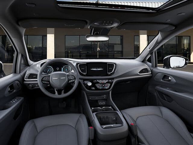 2025 Chrysler Pacifica