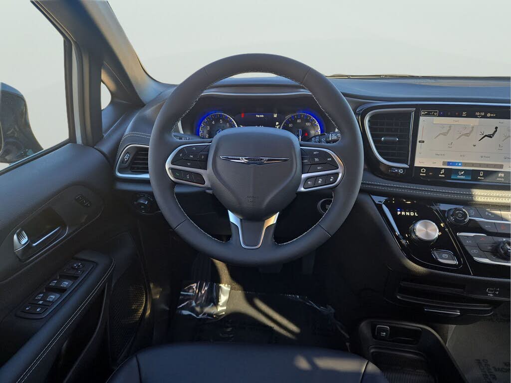 2026 Chrysler Pacifica