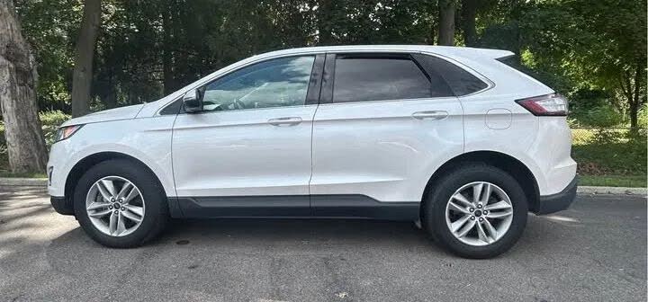 2016 Ford Edge