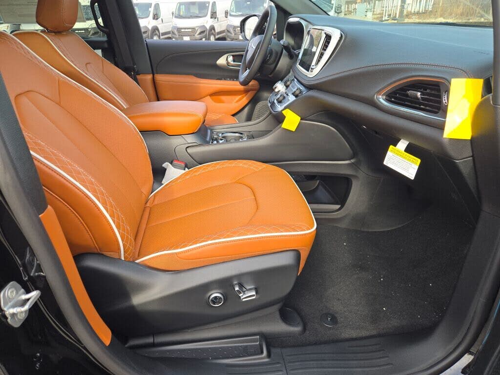 2026 Chrysler Pacifica