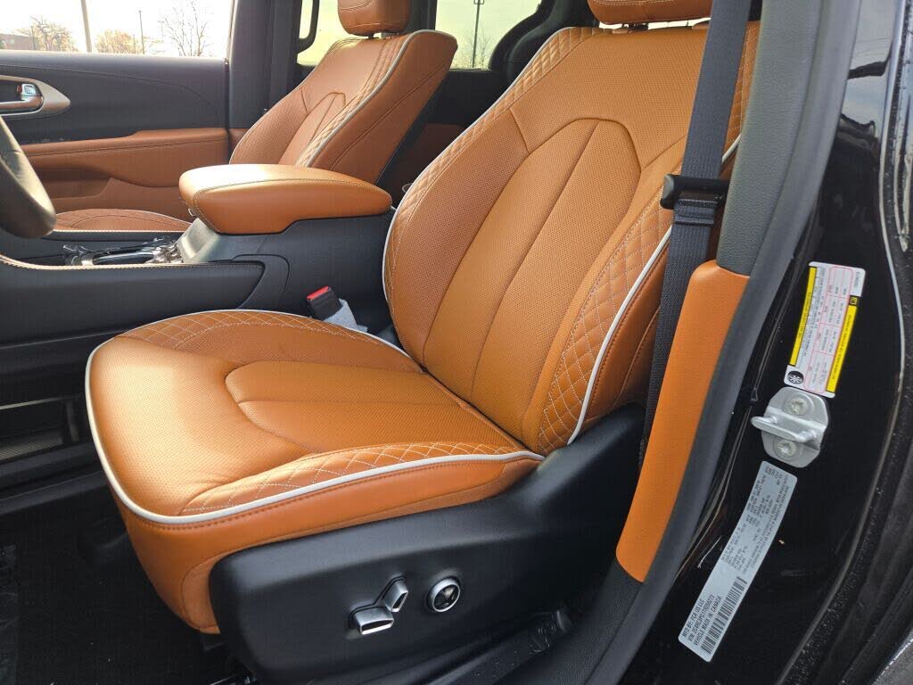 2026 Chrysler Pacifica