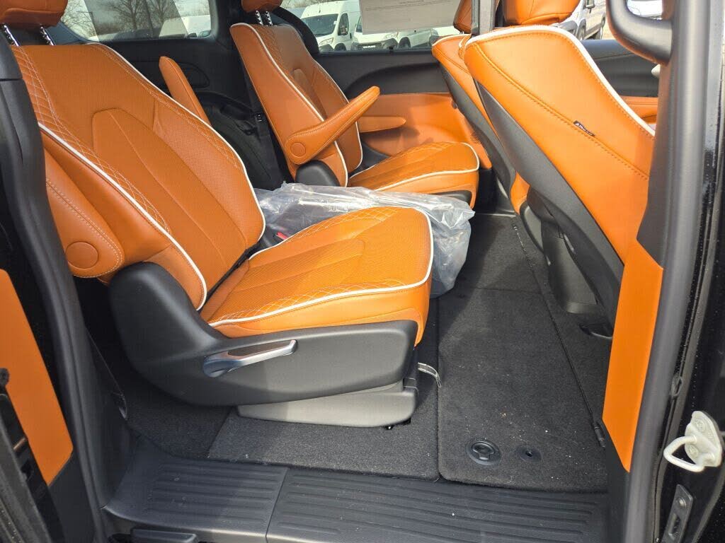 2026 Chrysler Pacifica