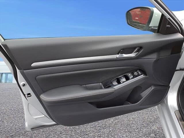 2025 Nissan Altima