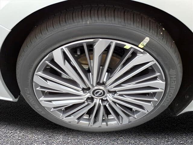 2025 Nissan Altima