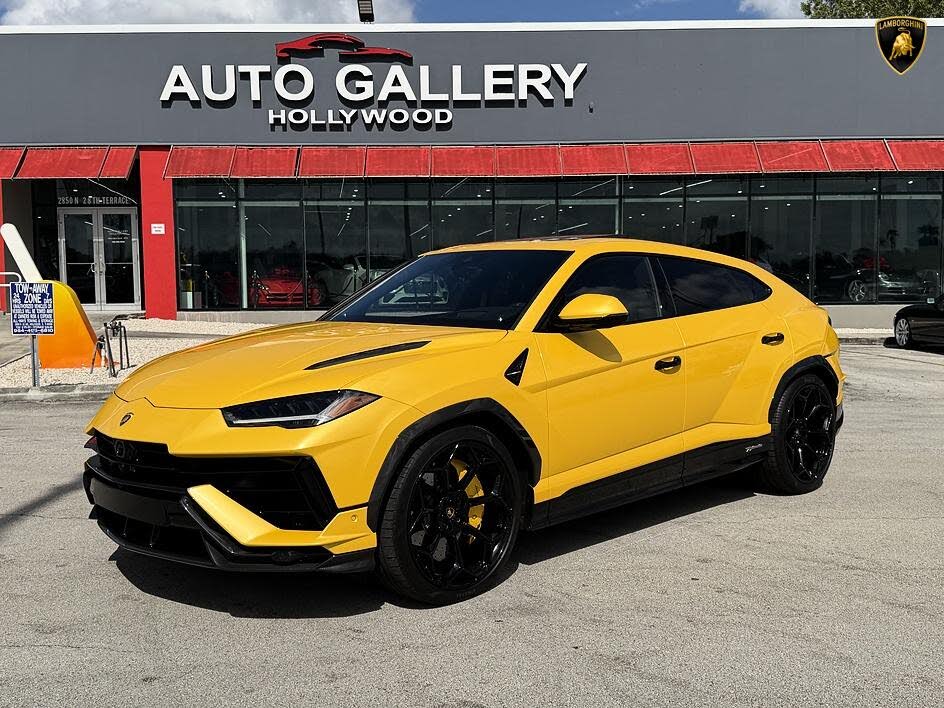 2024 Lamborghini Urus deal in Hollywood, FL