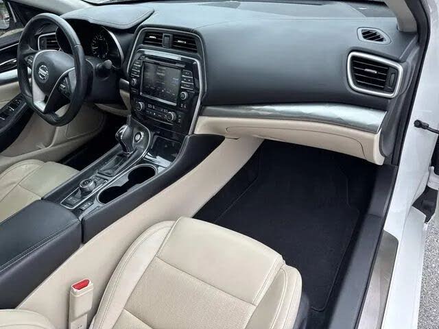 2020 Nissan Maxima
