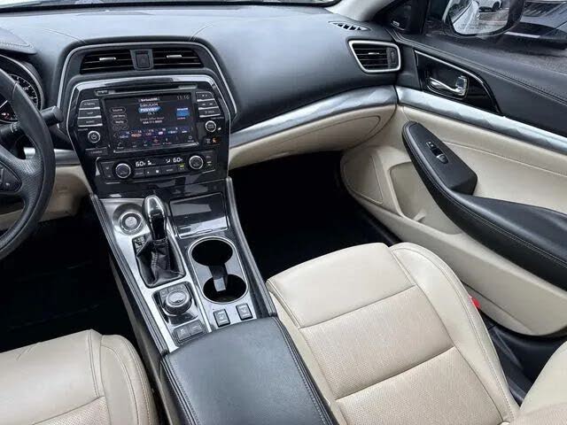 2020 Nissan Maxima