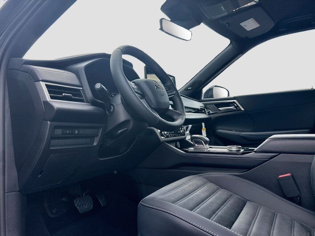 2026 Mitsubishi Outlander