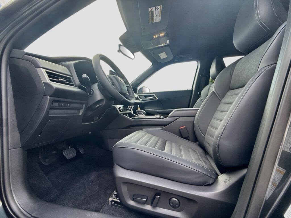 2026 Mitsubishi Outlander