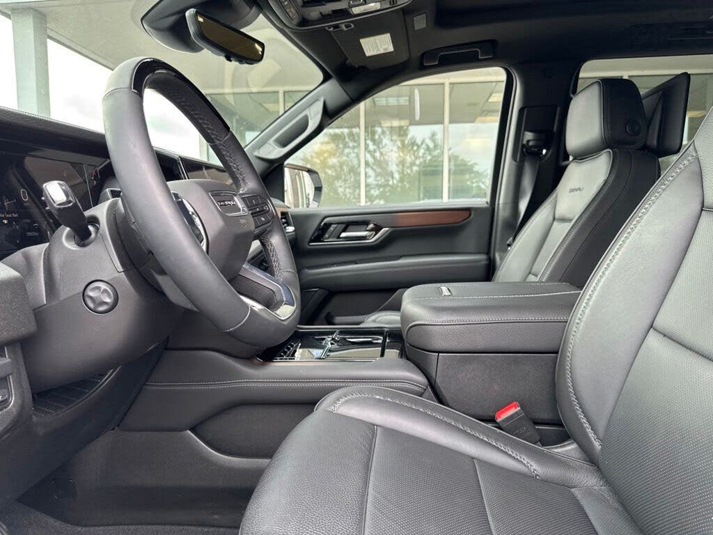 2025 GMC Yukon