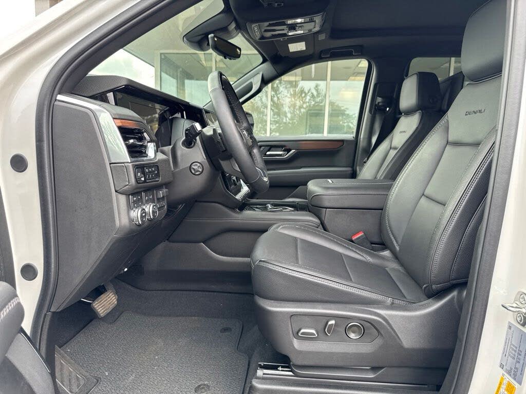 2025 GMC Yukon