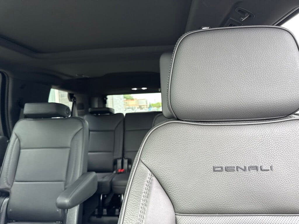 2025 GMC Yukon