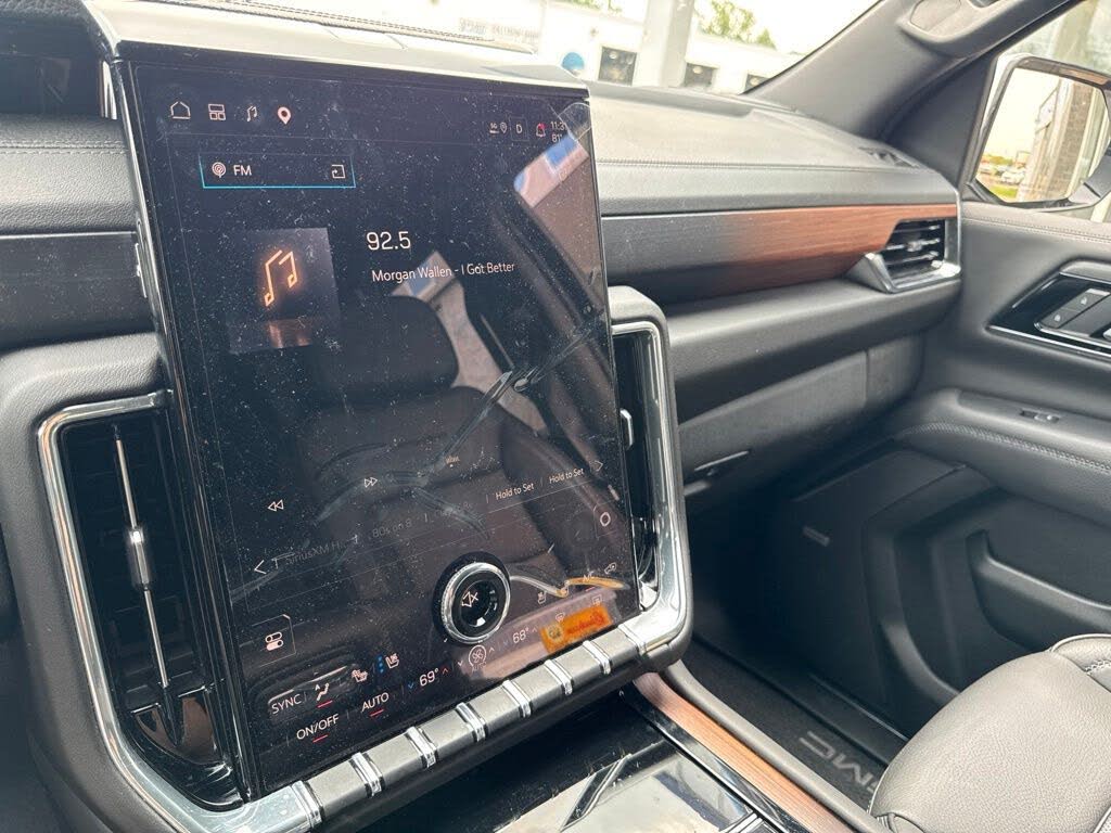 2025 GMC Yukon