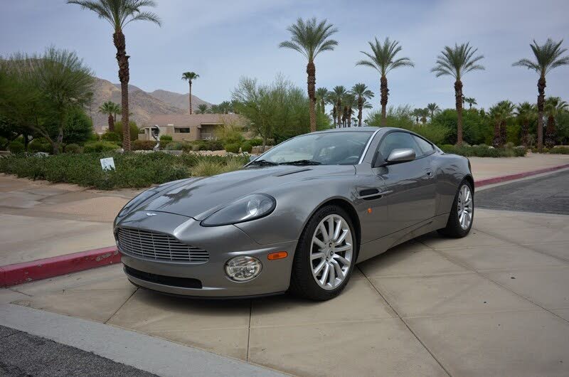 Aston Martin V12 Vanquish