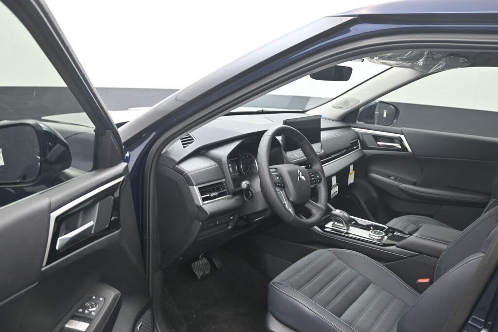 2026 Mitsubishi Outlander