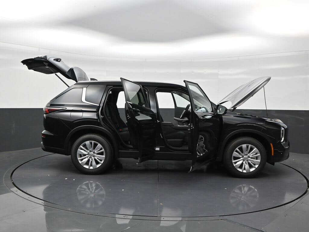 2026 Mitsubishi Outlander