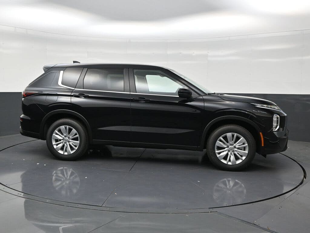2026 Mitsubishi Outlander