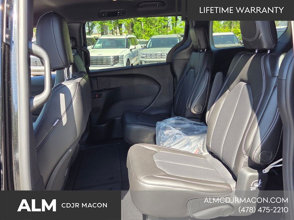 2026 Chrysler Pacifica