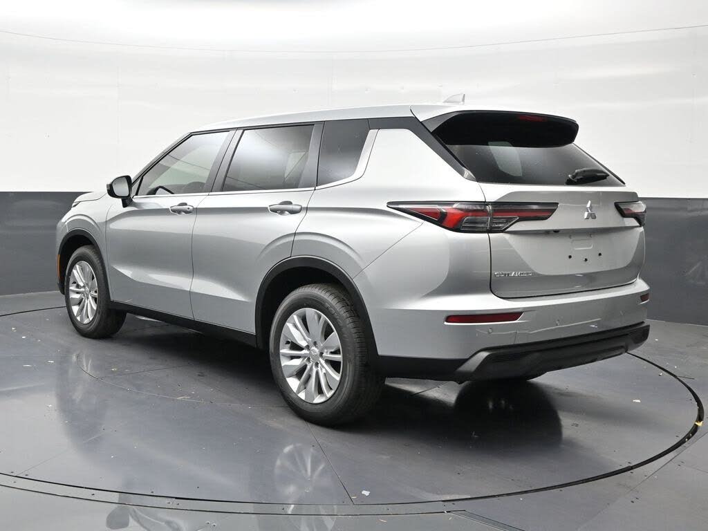 2026 Mitsubishi Outlander
