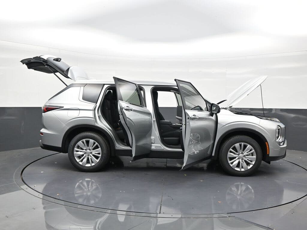 2026 Mitsubishi Outlander