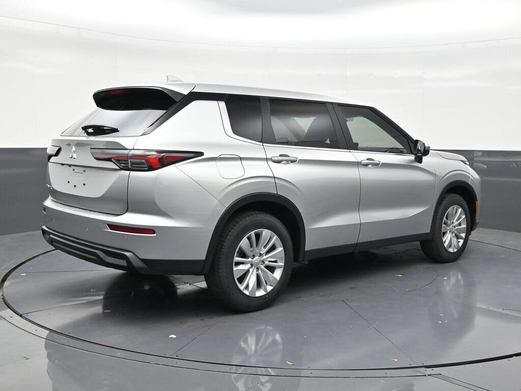 2026 Mitsubishi Outlander