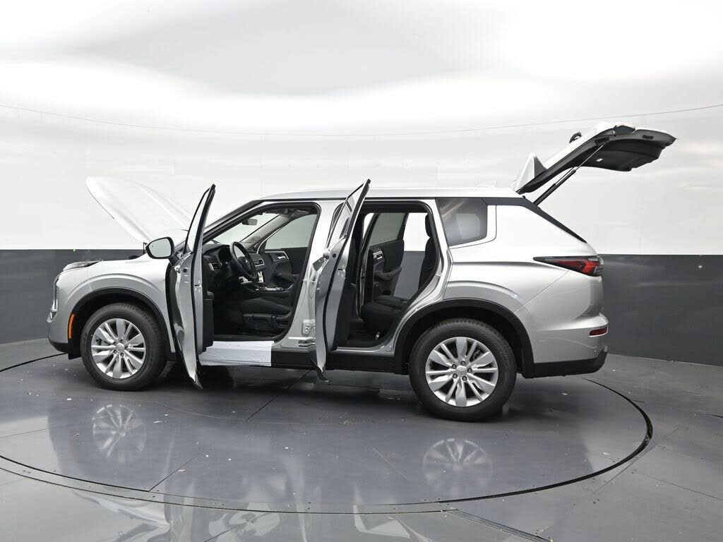 2026 Mitsubishi Outlander
