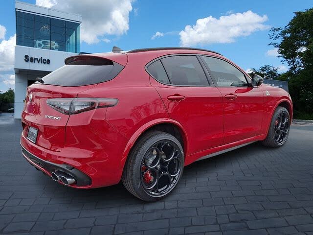 2024 Alfa Romeo Stelvio