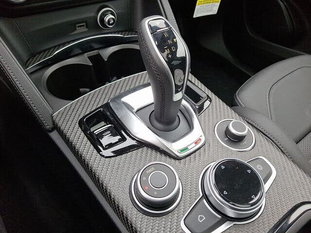 2024 Alfa Romeo Stelvio