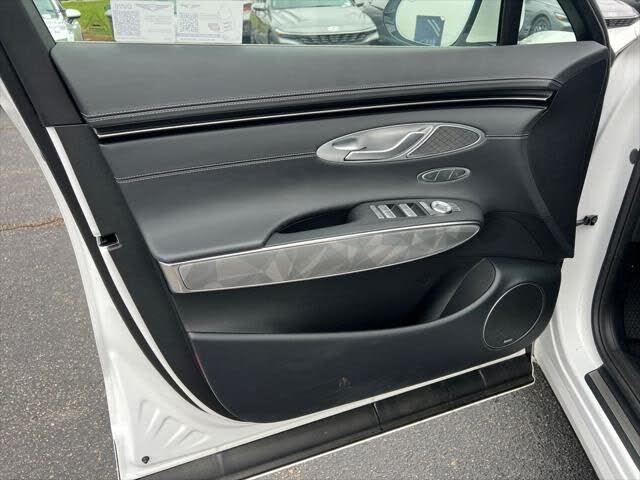 2025 Genesis GV70