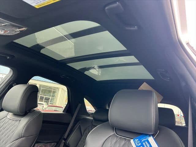 2025 Genesis GV70
