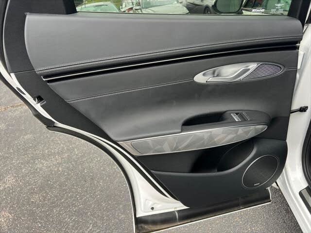 2025 Genesis GV70
