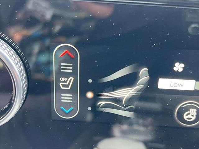 2025 Genesis GV70