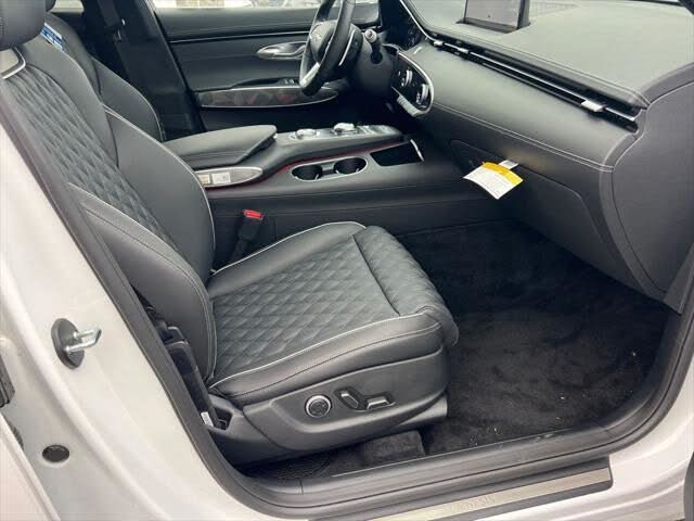 2025 Genesis GV70
