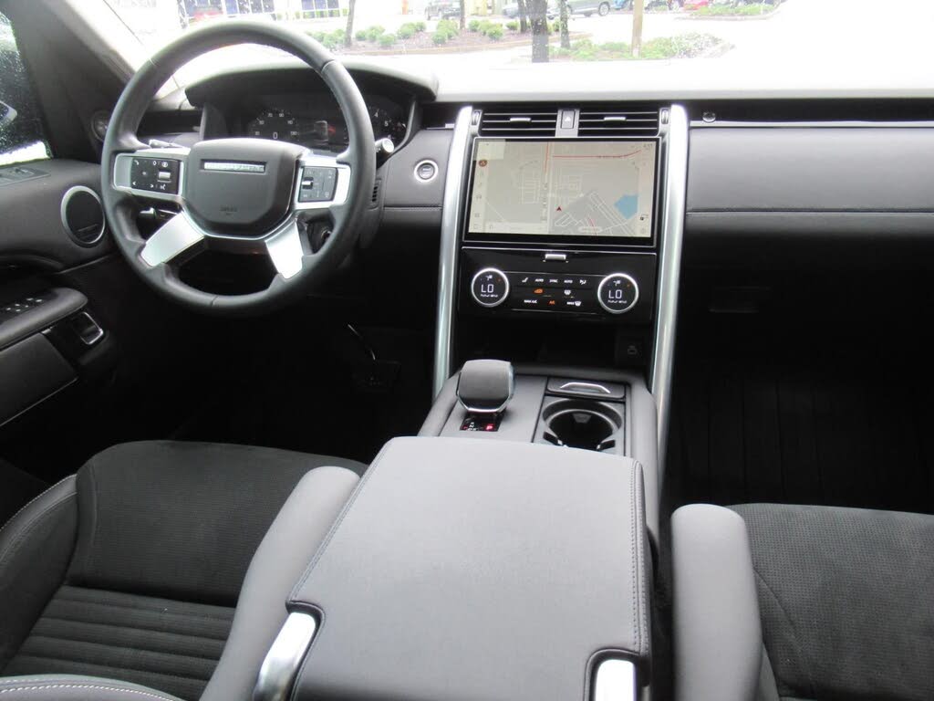 2024 Land Rover Discovery