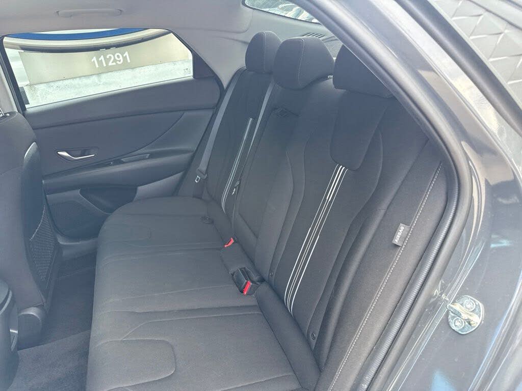 2024 Hyundai Elantra