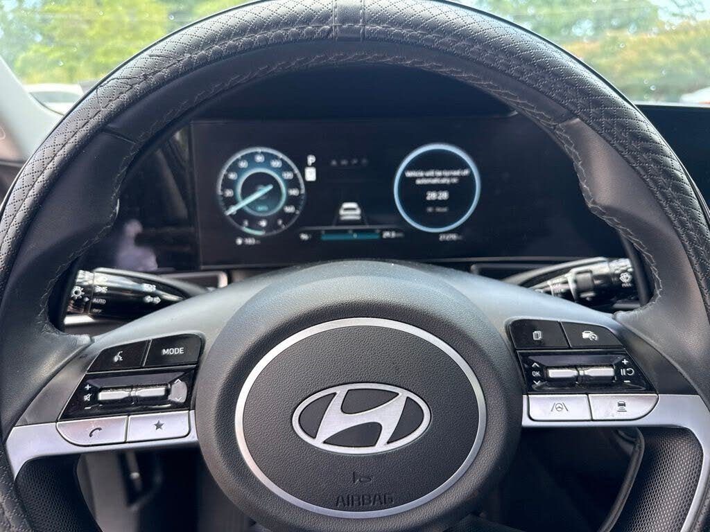 2024 Hyundai Elantra