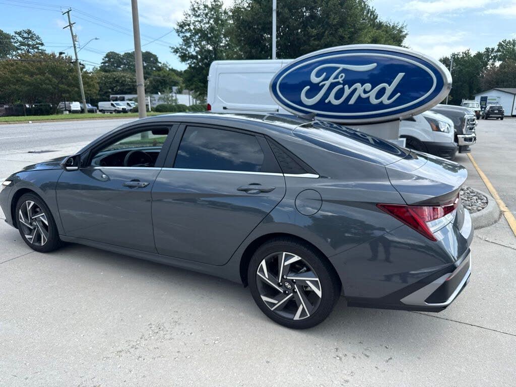 2024 Hyundai Elantra