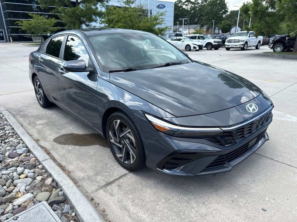 2024 Hyundai Elantra