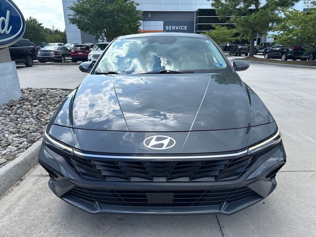 2024 Hyundai Elantra