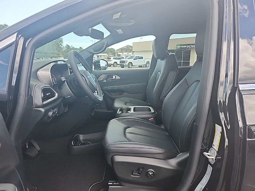 2026 Chrysler Pacifica