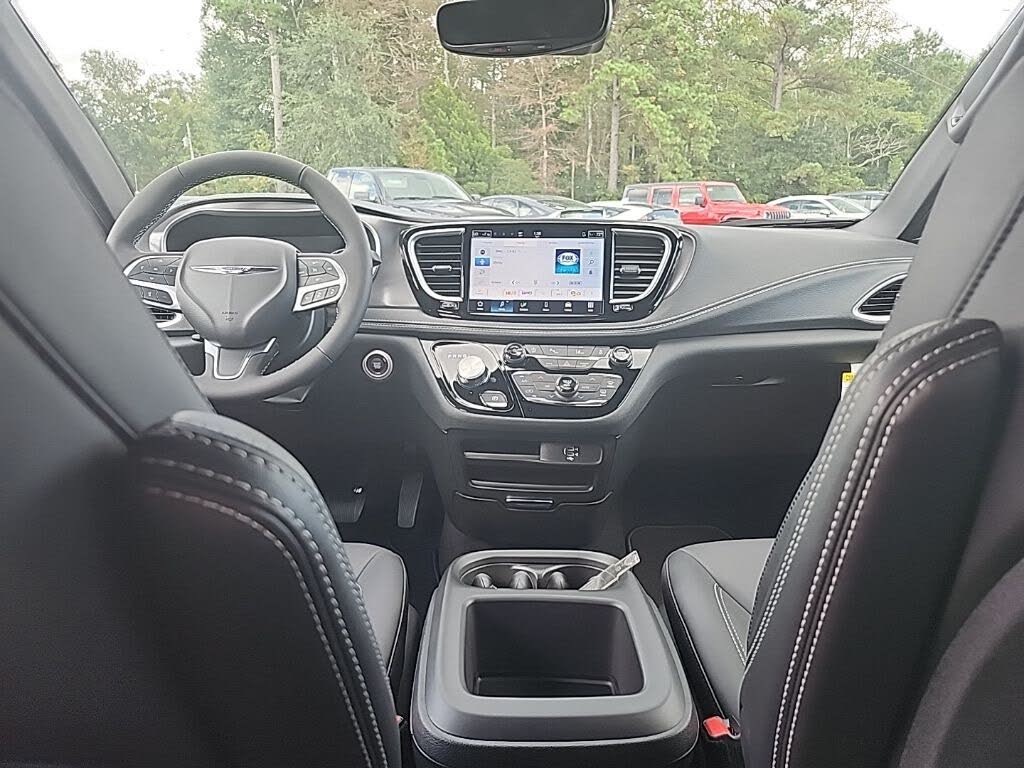 2026 Chrysler Pacifica