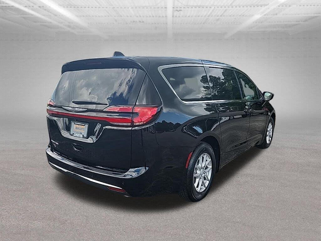 2026 Chrysler Pacifica