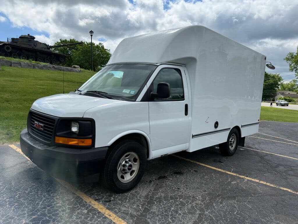 2017 GMC Savana