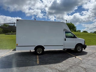 2017 GMC Savana