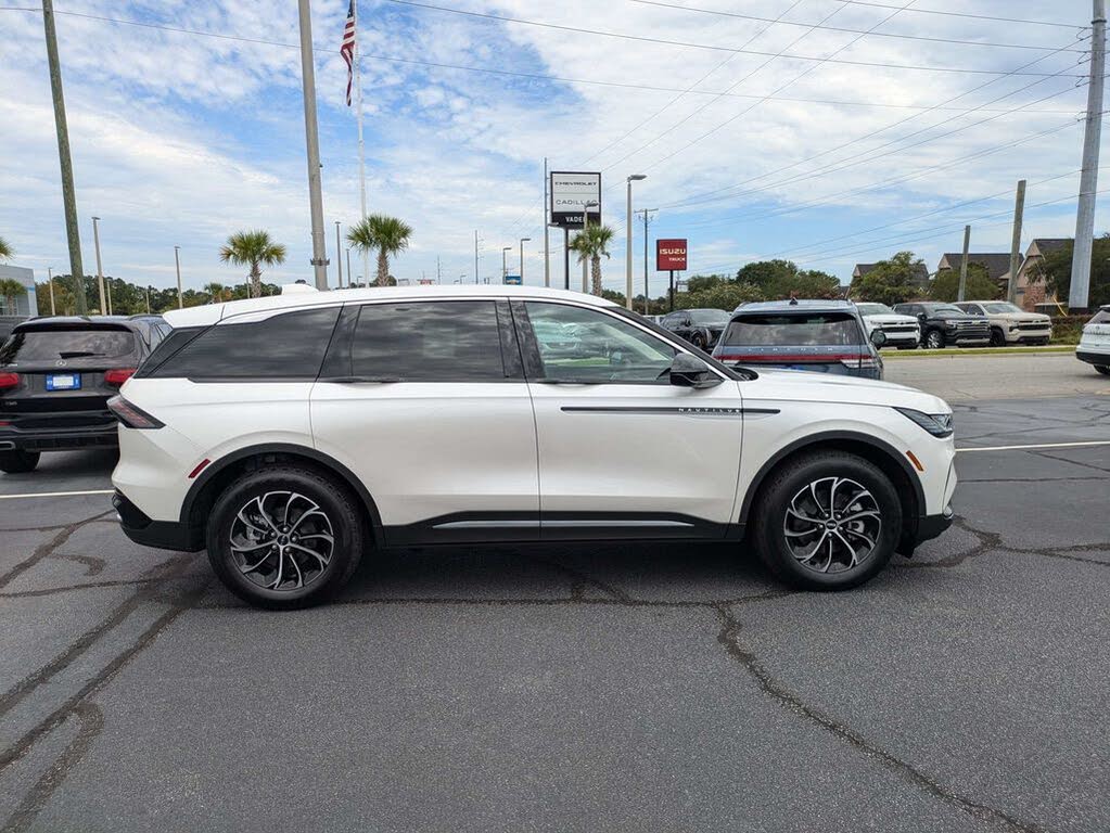 2026 Lincoln Nautilus
