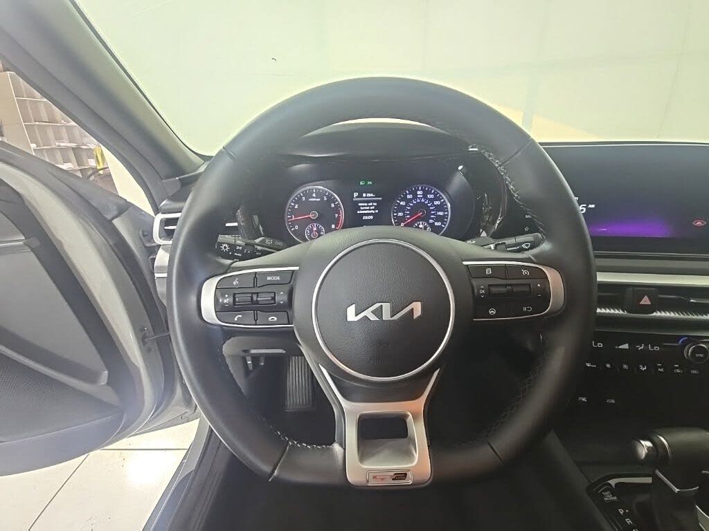 2022 Kia K5