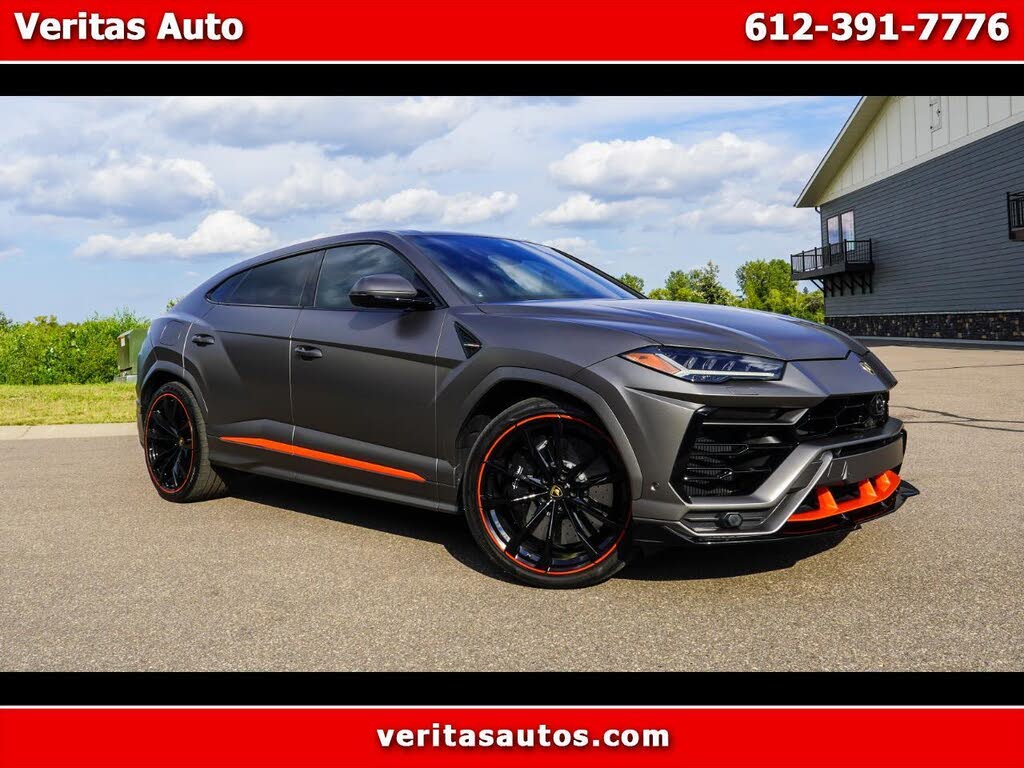2022 Lamborghini Urus Base for sale in Medina, MN