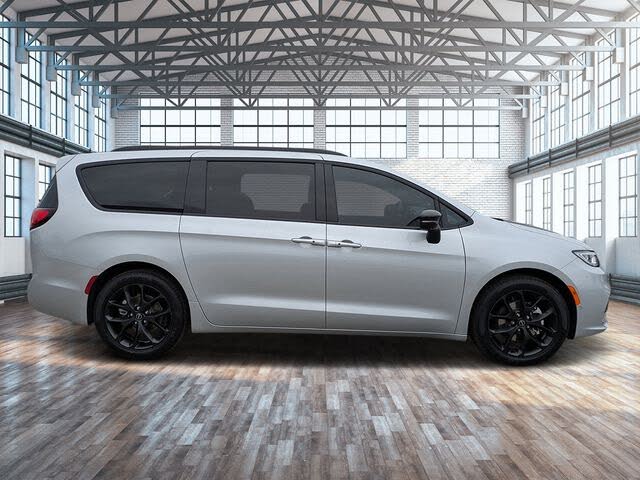 2026 Chrysler Pacifica